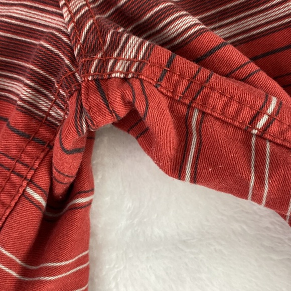 Brick red striped cargo shorts - Picture 6 of 17